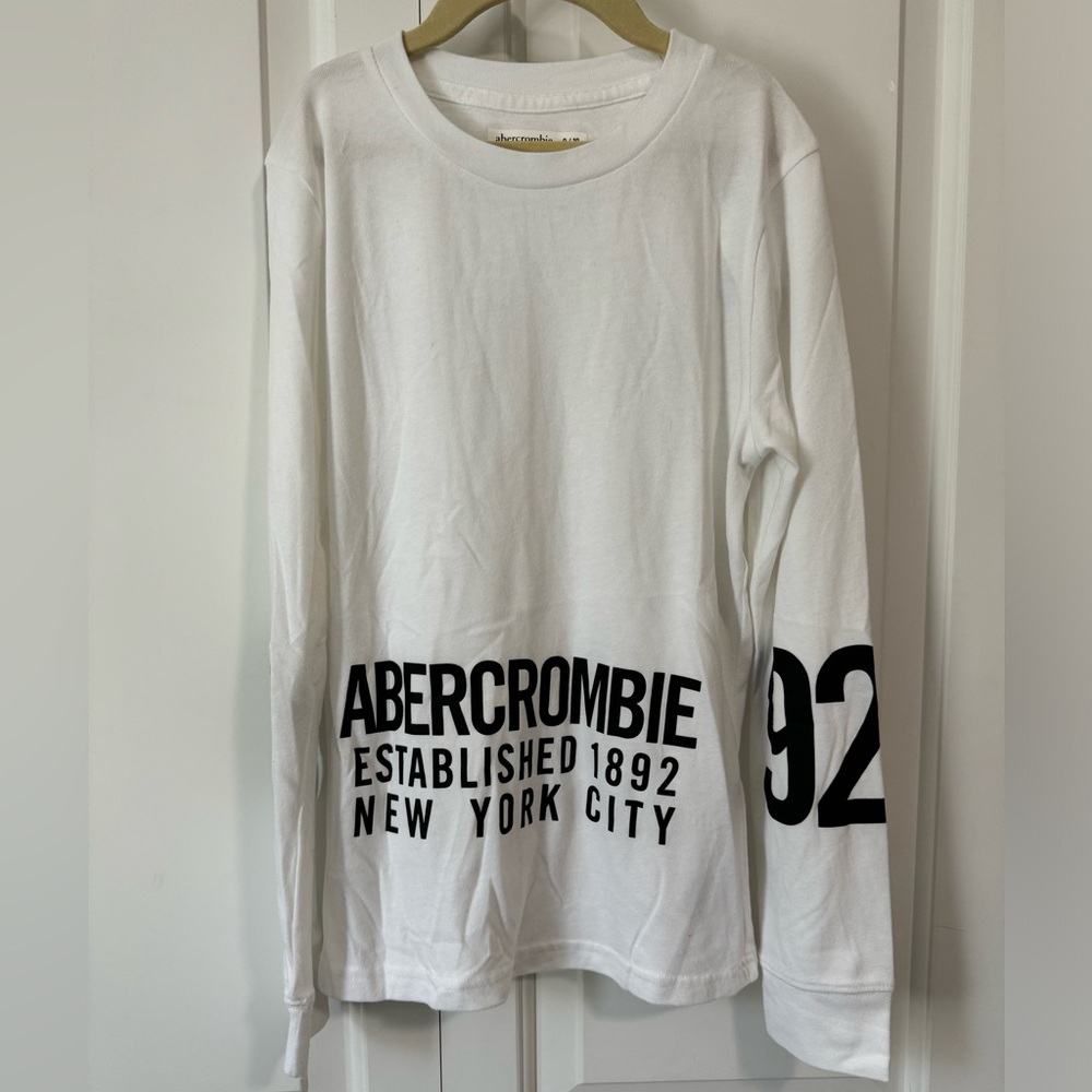 NWT boys Abercrombie long sleeve tee 9/10